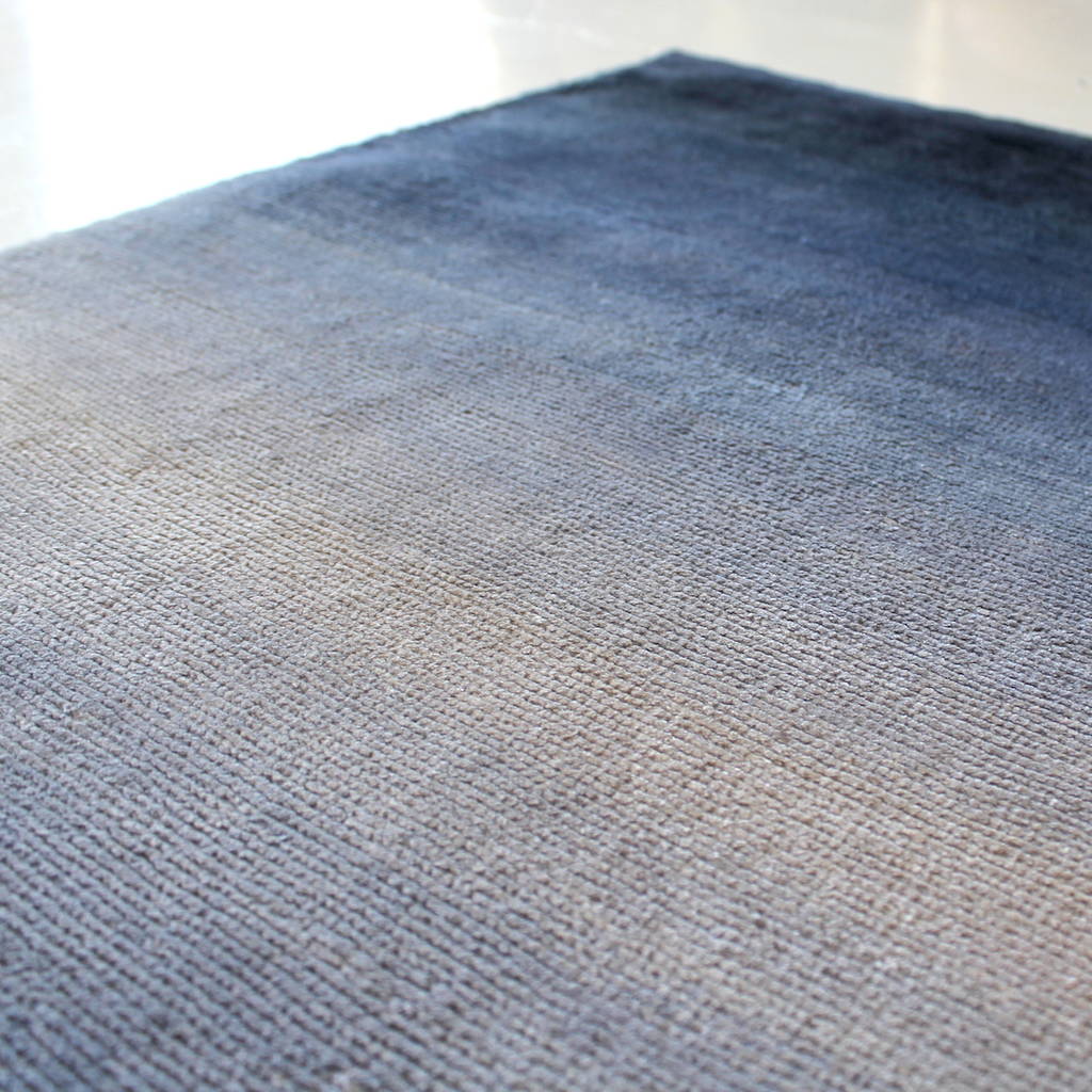 blue ombre rug